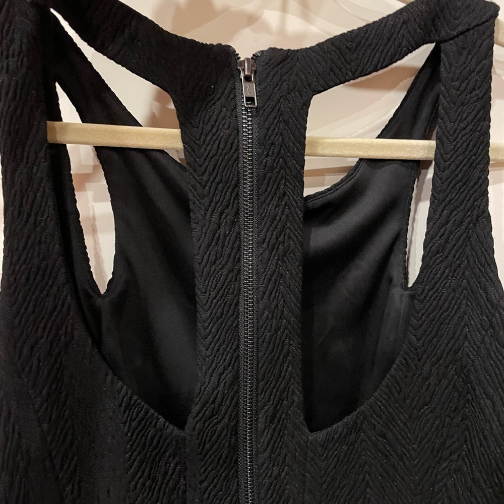 Dress - Picture 2 of 5
